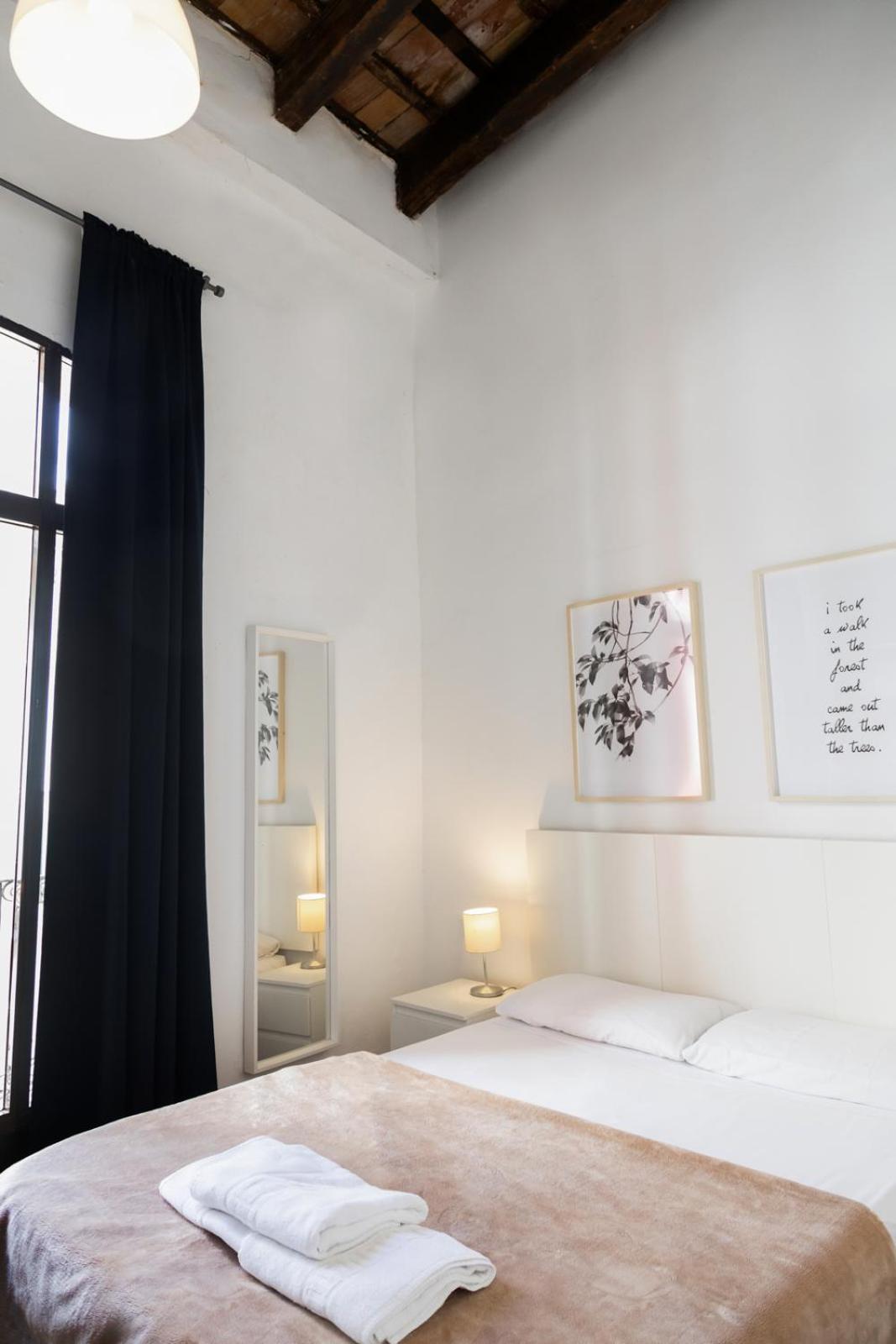 Up Town Apartment Valencia Bagian luar foto